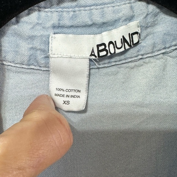 Abound Denim washed button up - XS - Picture 2 of 3